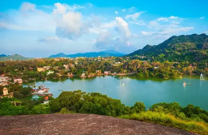 3 days Mount Abu Tour Package - from ₹6,699pp