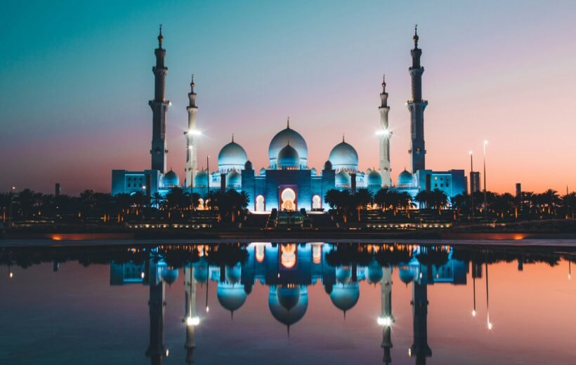 8 days Amazing Abu Dhabi with Dream Dubai - from ₹1,18,057pp